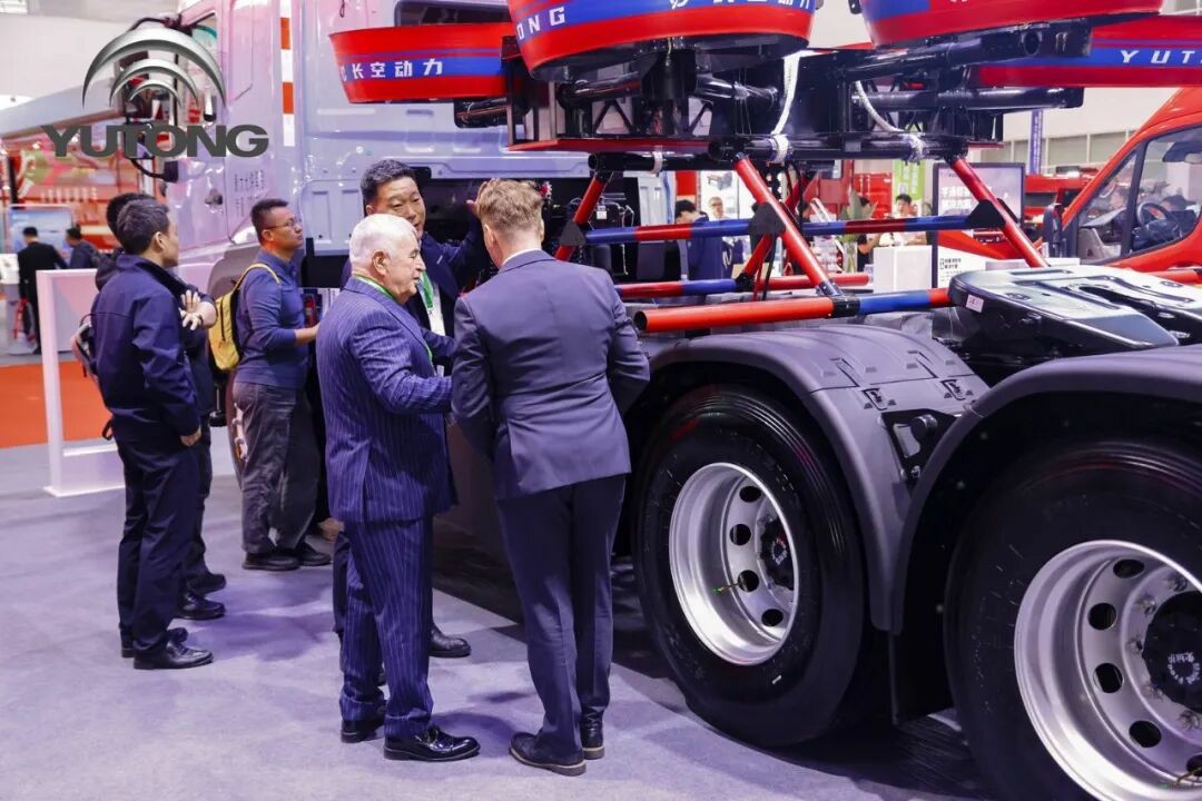 科技赋能实战！9888拉斯维加斯专用车亮相第二十一届国际消防展