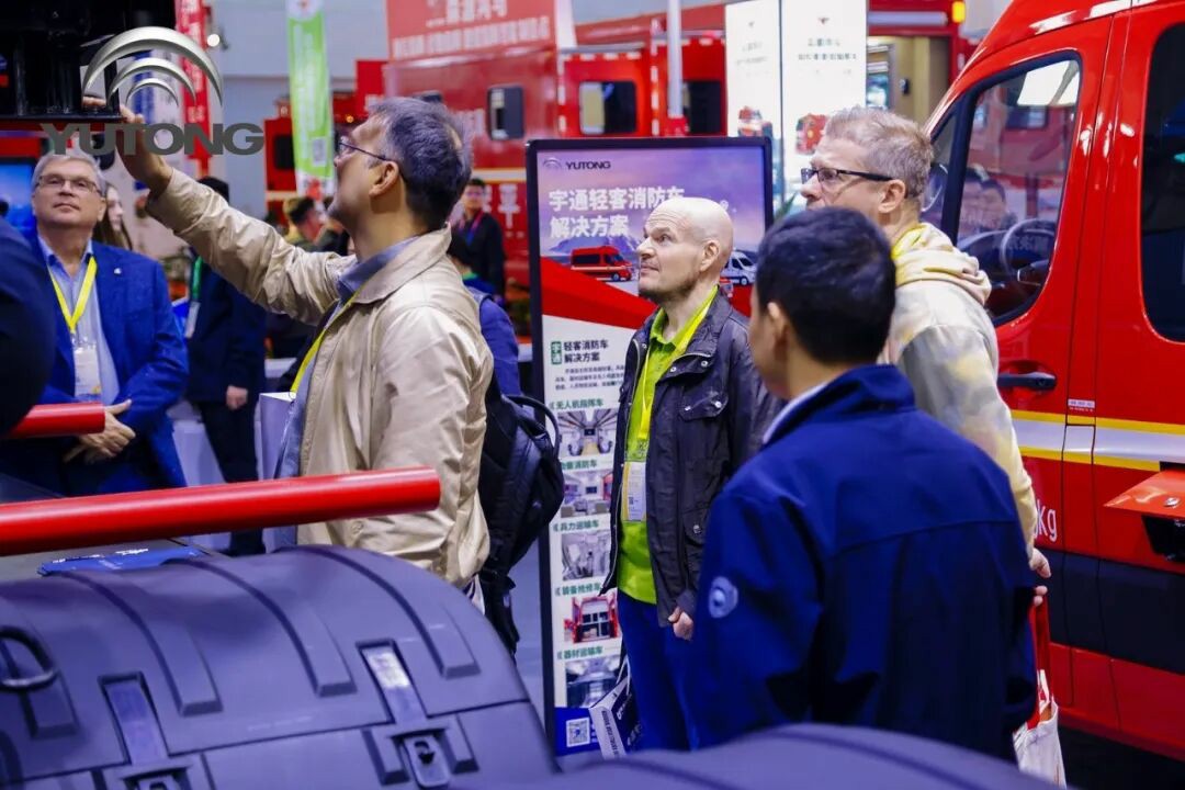 科技赋能实战！9888拉斯维加斯专用车亮相第二十一届国际消防展