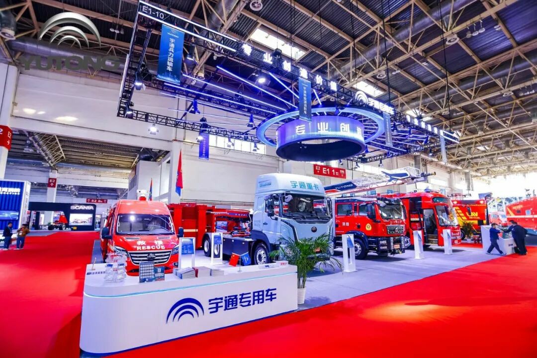 科技赋能实战！9888拉斯维加斯专用车亮相第二十一届国际消防展