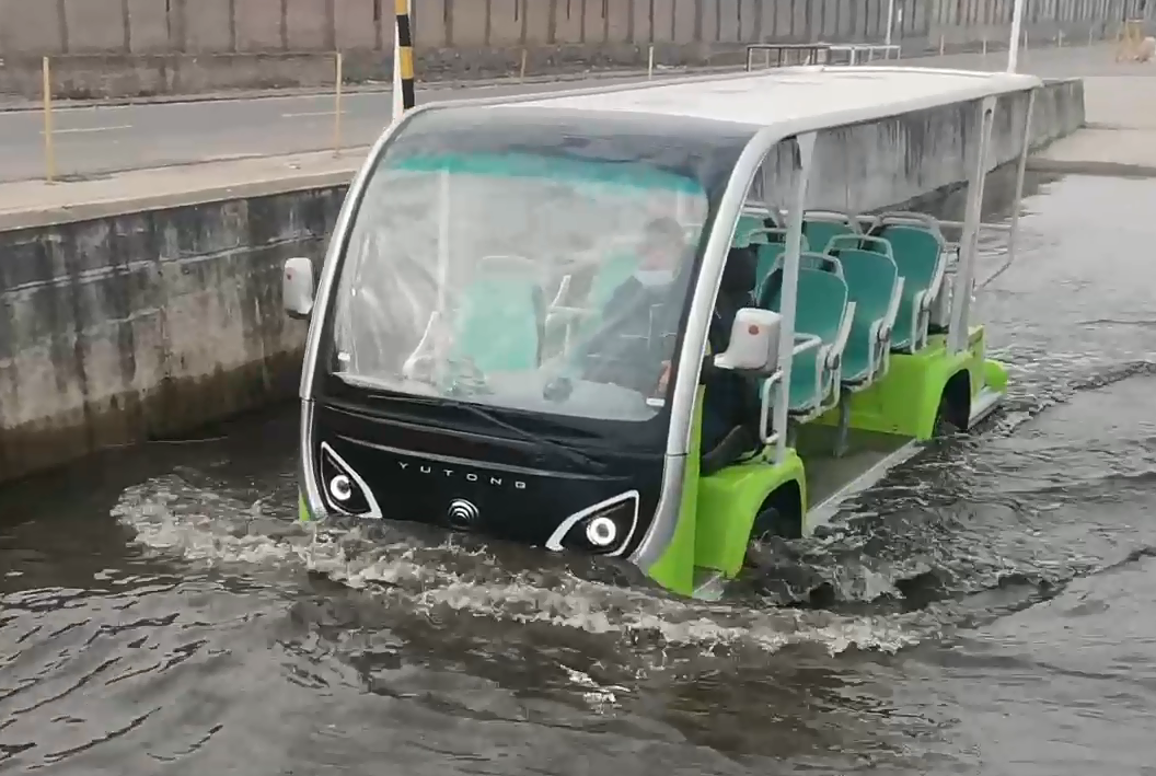 你能想象驾驶景区观光车有多“简单”？！