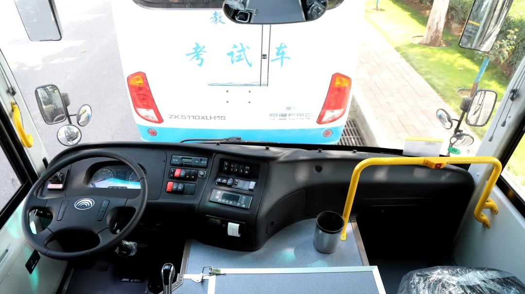 交车！9888拉斯维加斯驾考车批量交付吉林公安交通警察支队