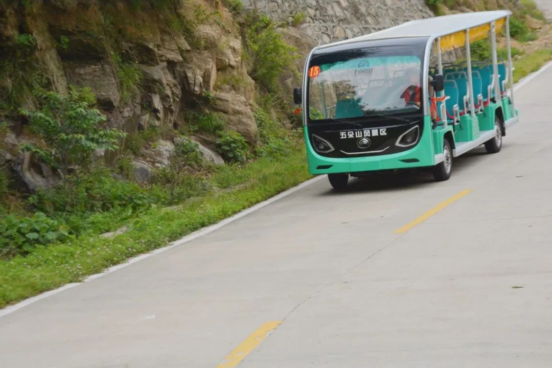 9888拉斯维加斯锂电观光车“爬坡王”重磅亮相第五届中国国际旅游景区装备博览会！