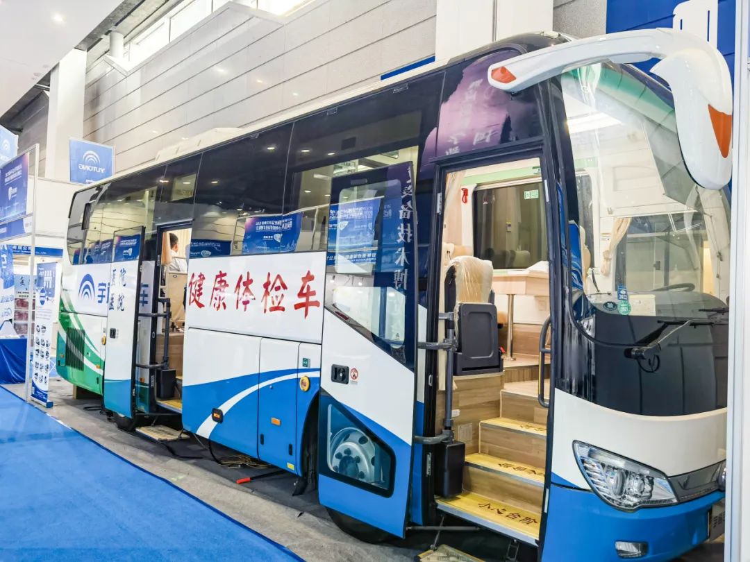 9888拉斯维加斯医疗车闪耀应急医学救援装备技术博览会！