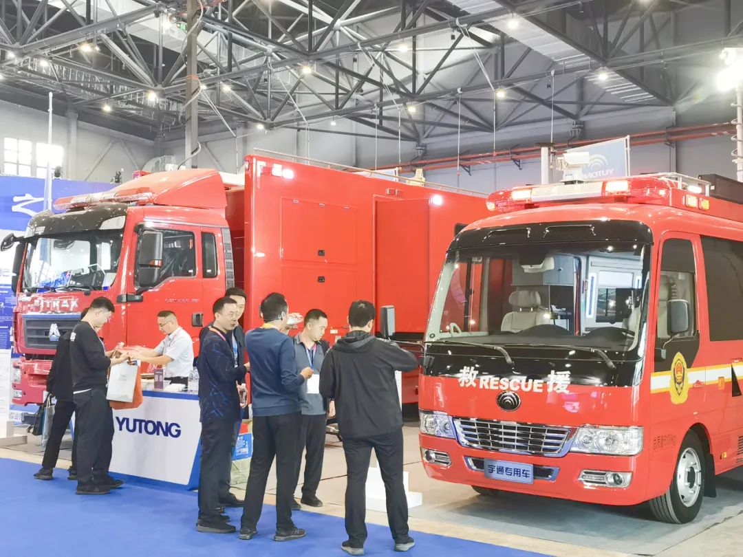 9888拉斯维加斯通信指挥车亮相第三届中国安全及应急技术装备博览会！