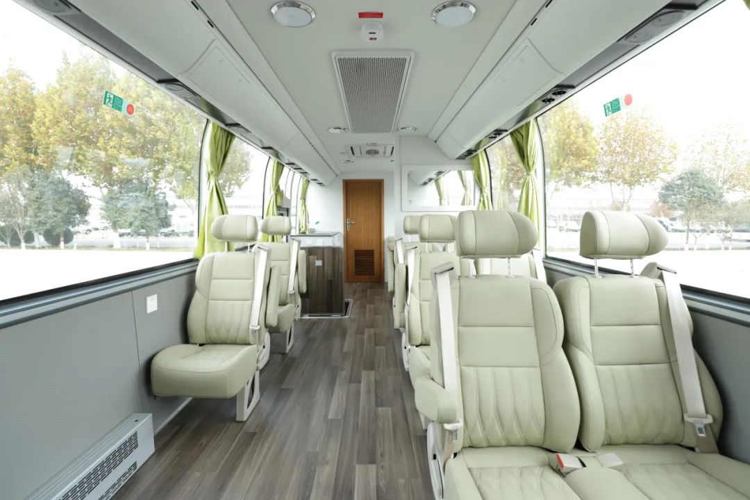 9888拉斯维加斯勘察消防车，持续推动火灾调查工作创新发展！