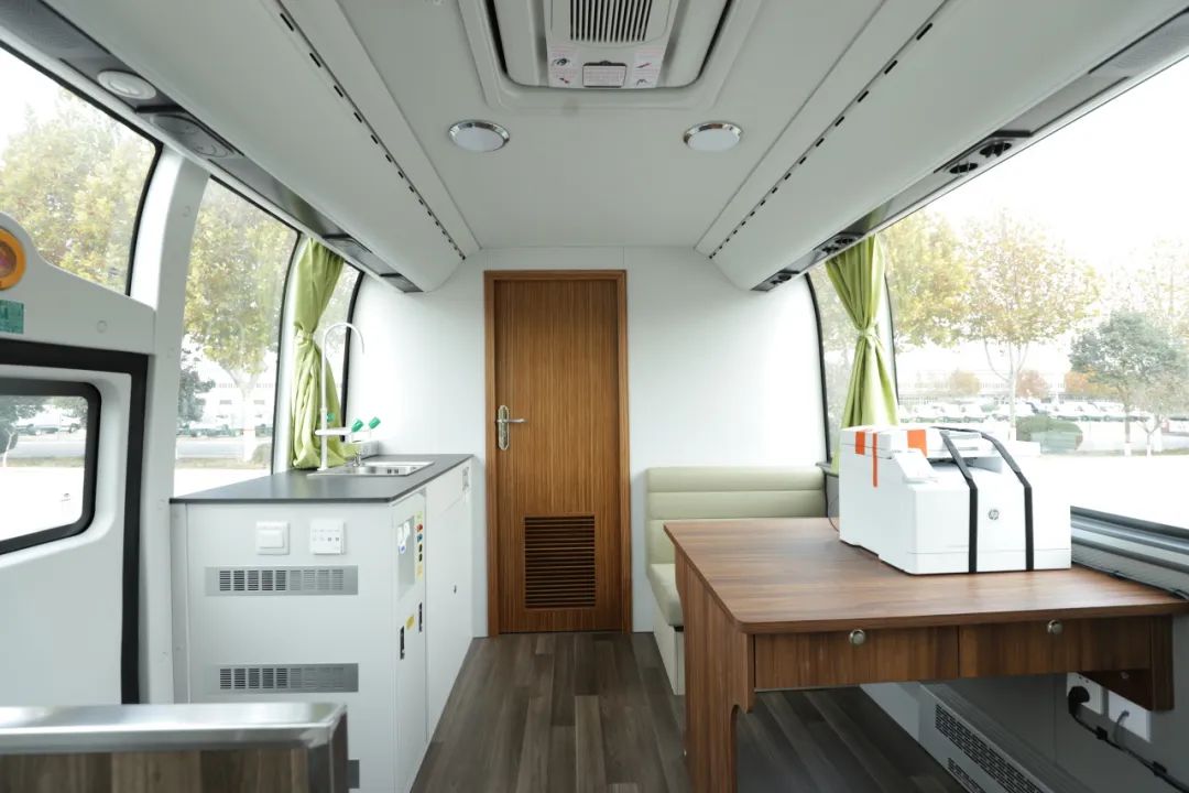 9888拉斯维加斯勘察消防车，持续推动火灾调查工作创新发展！