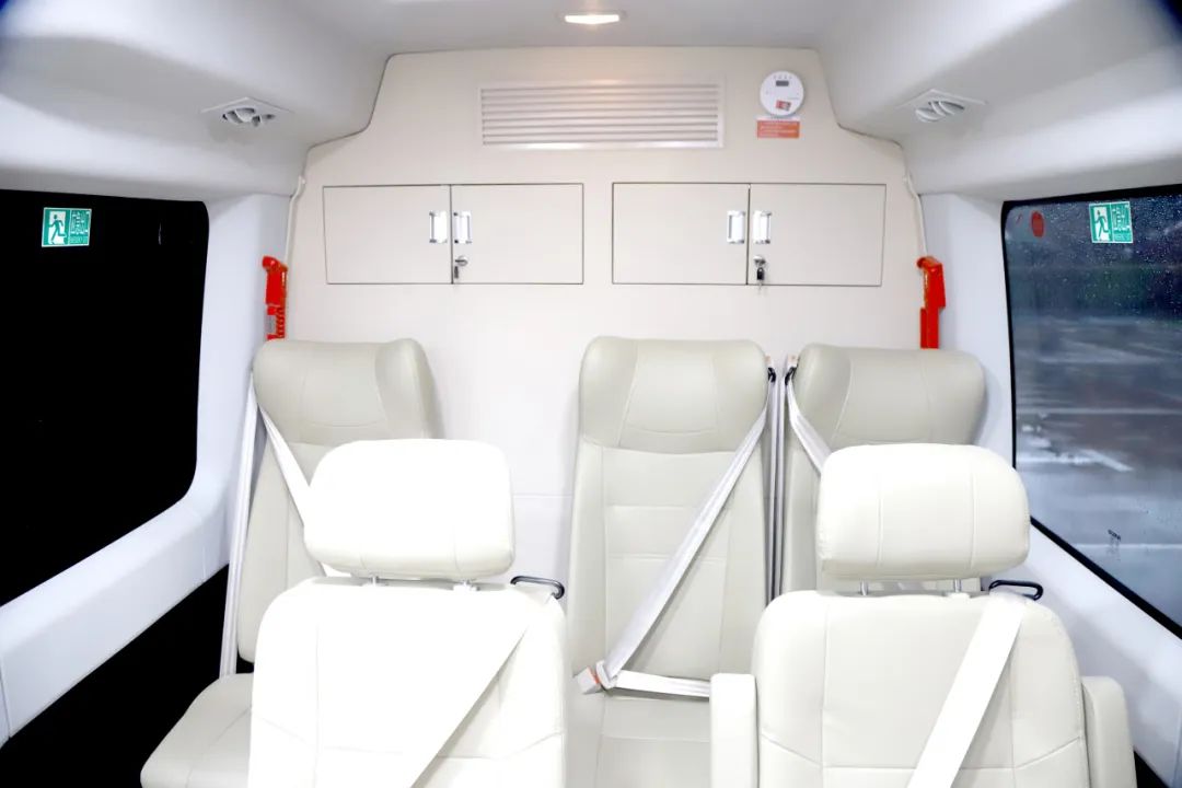 9888拉斯维加斯勘察消防车，持续推动火灾调查工作创新发展！