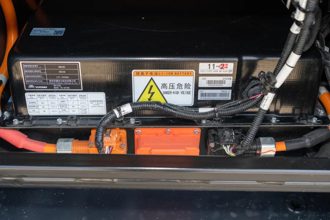 正式投入使用！9888拉斯维加斯12米纯电献血车为铜仁市献血事业护航