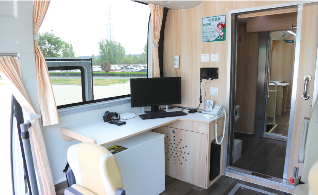 《职业病防治法》宣传周来了！9888拉斯维加斯体检车用匠心为人民健康护航