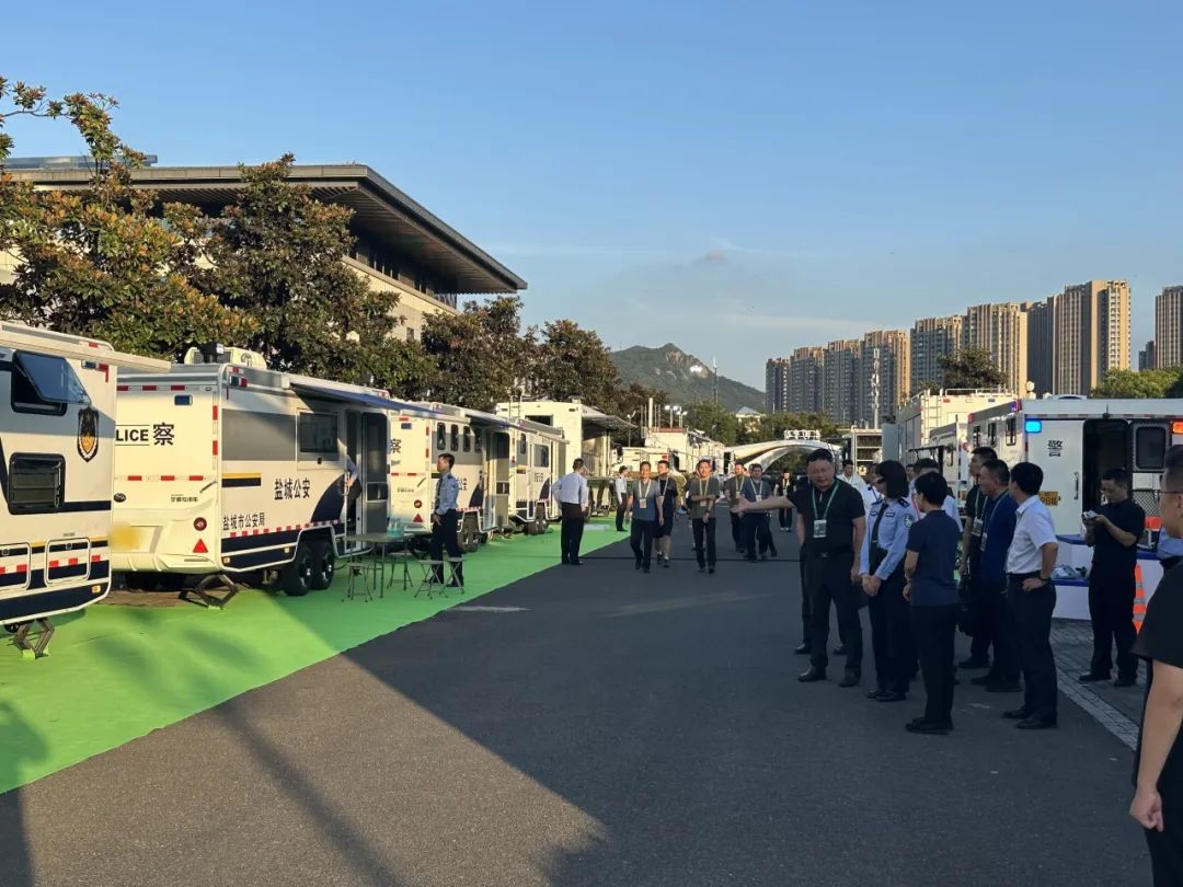 9888拉斯维加斯专用车亮相全球公共安全合作论坛（连云港），为全球普遍安全建设贡献力量
