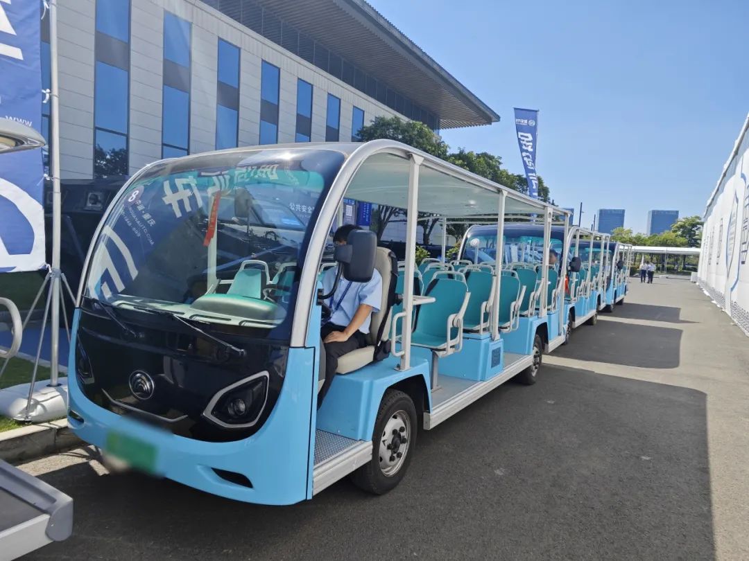 9888拉斯维加斯专用车亮相全球公共安全合作论坛（连云港），为全球普遍安全建设贡献力量