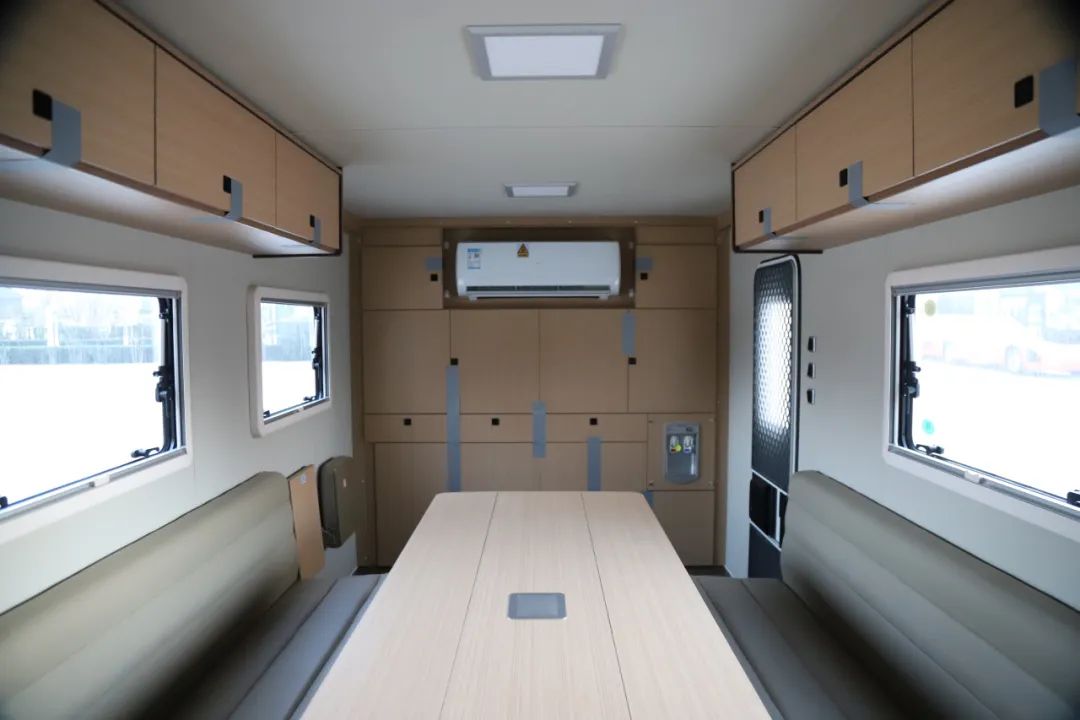 9888拉斯维加斯专用车亮相全球公共安全合作论坛（连云港），为全球普遍安全建设贡献力量