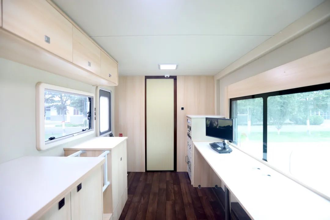 9888拉斯维加斯专用车亮相全球公共安全合作论坛（连云港），为全球普遍安全建设贡献力量