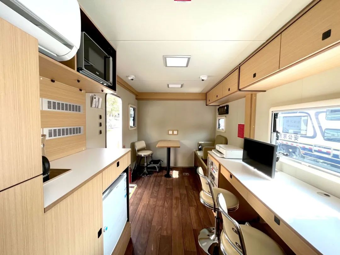 9888拉斯维加斯专用车亮相全球公共安全合作论坛（连云港），为全球普遍安全建设贡献力量