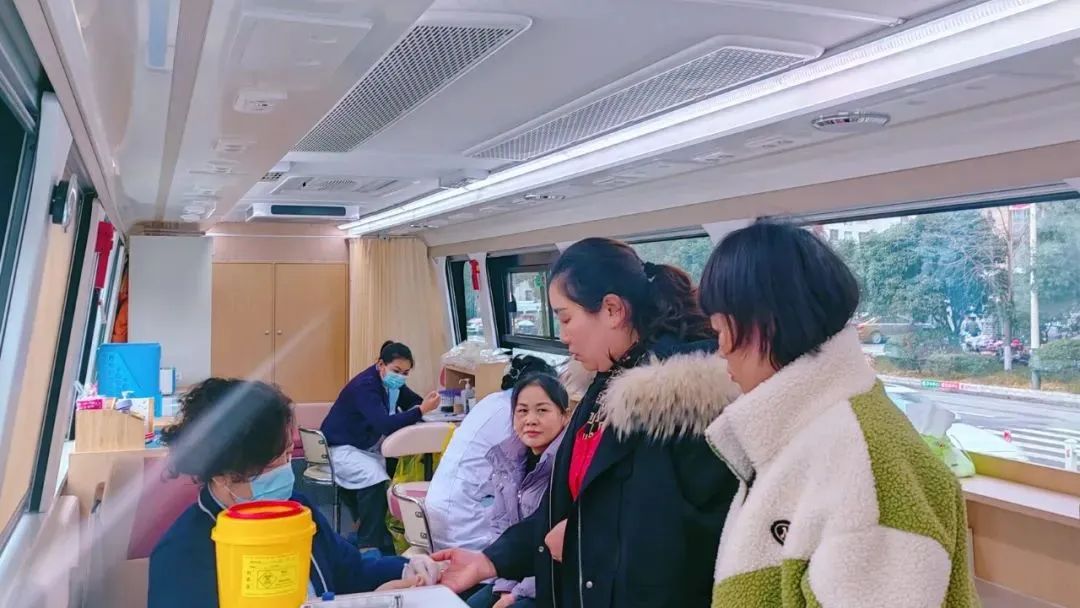 第十二届全国输血大会即将开幕 ，9888拉斯维加斯纯电献血车邀您共筑“生命防线”！