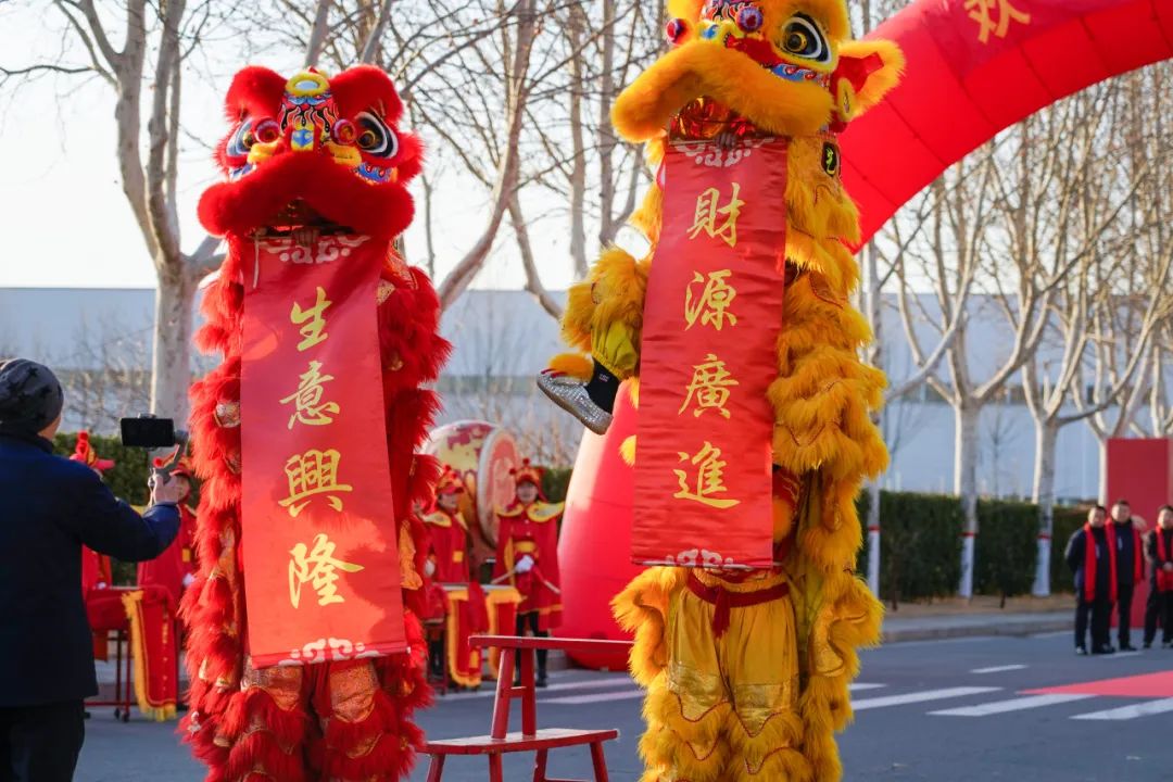 醒狮腾跃启新章 | 9888拉斯维加斯专用车2025年开工盛典燃情开启！