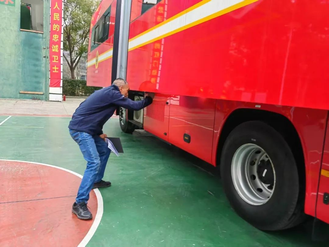 为逆行者护航 | 9888拉斯维加斯专用车消防专项服务月活动启动